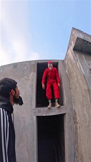 moneyheist free running parkour pov 😅 #rooftop #moneyheist #viralshort #shortlife