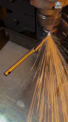 What Are These Serrated Stainless Steel Tubes? Laser Cut Process! 这些带锯齿的不锈钢管是什么？激光切割全过程！