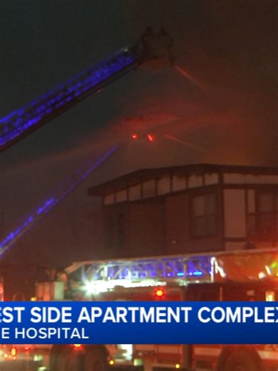 Chicago Apartment Fire Injures Two on West Side