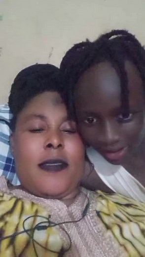 Vidéos de Soumba la divine (@soumba.la.divine) avec son original - azaya la moïse