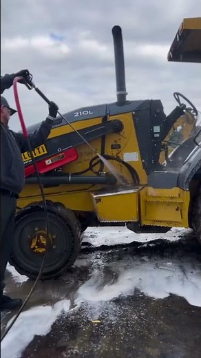 How to 2-Step Heavy-Duty Equipment