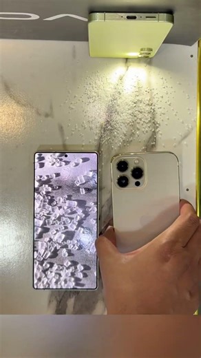 Sugar Macro Battle 🔍 Samsung S25 Ultra vs iPhone 13 Pro Max