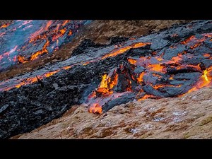 Lava Downhill Race - Fagradalsfjall eruption in Iceland 2021 - 4K