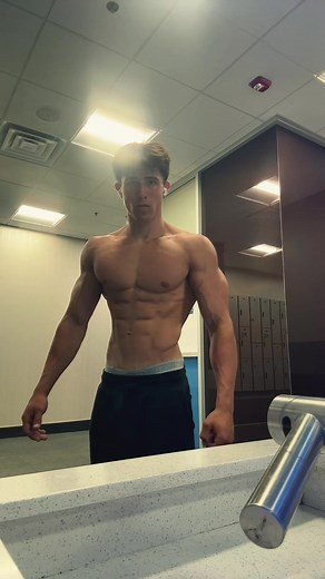 Motivational Gym Journey with Jesse Wilson
