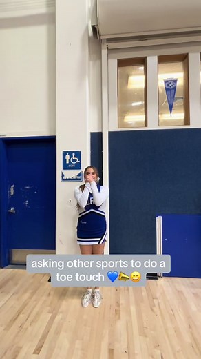 Rate the toe touches 😛 #cheerleading #toetouch #