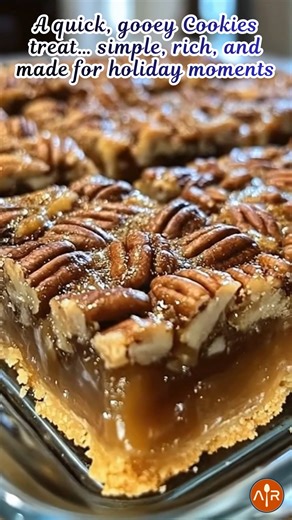 Thanksgiving Pecan Pie Cookies Bars – Don’t Lose This Recipe A quick, gooey Cookies treat… simple, rich, and made for holiday moments There’s a kind of comfort only Southern kitchens know, especially when Thanksgiving rolls in and the air fills with butter, caramel warmth, and toasted pecans. These Cookies Bars shine like golden squares of nostalgia — soft, sticky, and full of the kind of sweetness that gathers people closer without saying a word. Don’t Lose This Recipe. Ingredients Graham-style