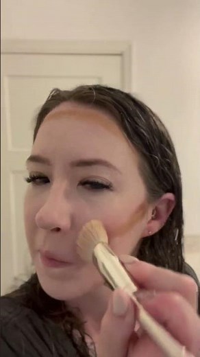 Ready to simplify your makeup routine? Comment MATCH I’ll help you get started with Seint today!