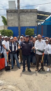 En coordinación con el DIF Estatal, apoyamos en la limpieza y retiro de basura y escombro en las zonas afectadas por las lluvias. Seguimos trabajando en equipo para atender esta emergencia. | Agencia de Movilidad del Estado de Querétaro