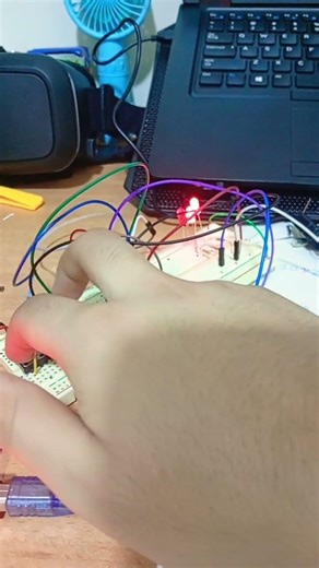 my new project of shift regesters no aurduino pure logic lol I use aurduino for power