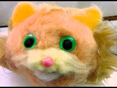 Making a wool felt cat