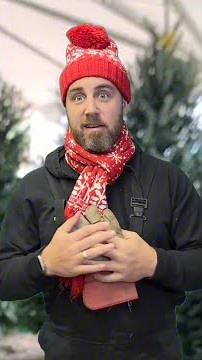 My Christmas Hallmark movie cameo ❤️🌲 #hallmarkmovies #christmastree #romance #awkward #pov