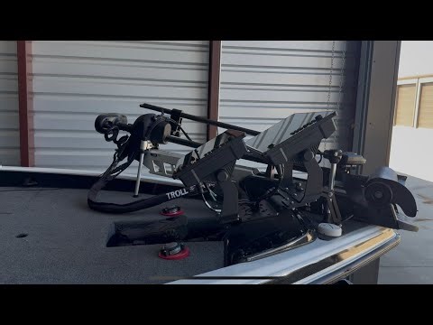Walk-through of a CLEAN Phoenix Bass Boat Install!