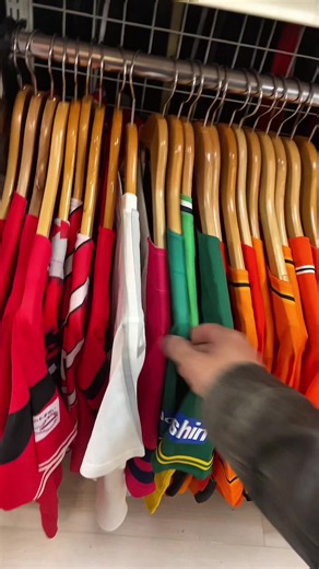 PART 2 Mungkin ngga sebanyak bookoff tapi di 2nd street harus teliti mencari #thrifting #secondhand #jerseyvintage #fyppppppppppppppppppppppp #fypppppppppppppp