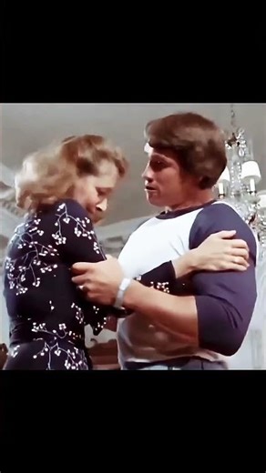 Arnold Schwarzenegger gets angry 😡 #gym