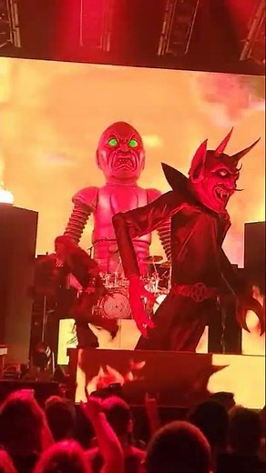 ROB ZOMBIE - "SUPERBEAST" LIVE! Bridgestone Arena Fury (Freaks on Parade Tour 09/12/23)