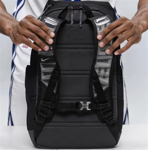 Nike Elite Basketball Backpack review — roomy, padded, buy now