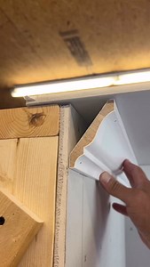 Best of 2025. My number 1 most viewed reel of the year. Almost 10 million views between the two times I ran it. The beloved crown molding return 😂 as exciting as it gets, creeps. Enjoy. 😂😂👍 Here’s how you can end a crown molding (or any molding really) in space with a return. | Justin Metzler