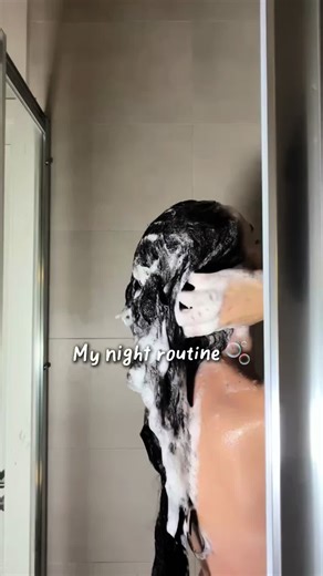 My night routine 🫧 #angrykoalamy #hairtok #hairloss