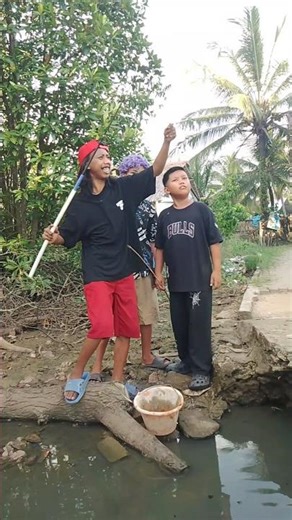 kesal mancing gak dapat ikan bayong #Bangaceng #KomediIndonesia #comedy