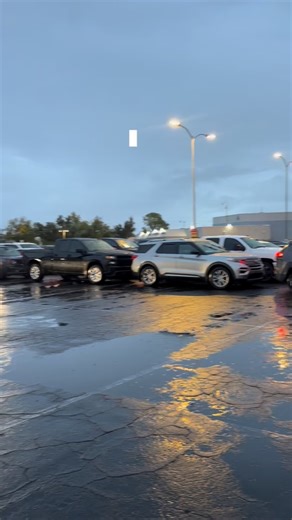 Yesterday we held our Thanksgiving Distribution and it was nothing short of a success. We proudly served over 2,000 households. We couldn’t have done it without the support from our amazing holiday sponsors, @azcardinals @statefarm and @desertfinancial. Thank you to everyone who took the time to volunteer and persevere through the rainy weather! 🧡 If you or someone you know needs food assistance, our November Neighbor’s Pantry is tomorrow from 8am - 10am or until food runs out. For more informa