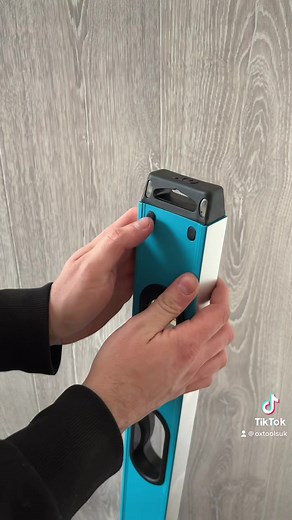 1.2M views · 1.3K reactions | Had a few followers ask about the removable end caps on the Pro Level range, here’s how they are removed for a completely square edge. #level #spiritlevel #levelup #construction #tooltips | OX Tools UK | Facebook