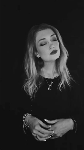 13K views · 10K reactions | @haleyreinhart Fools Rush In PSE Cover #longlivethequeen #pse #signlanguage #hardofhearing | Serendipitoussign | Facebook