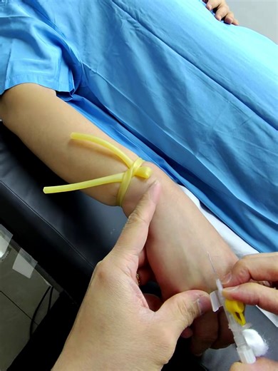 #ivcannula #ivcannulation #ivcannulationtraining #nursing #medicine medicalstudent doctor anesthesiology medicalresident medicalresidentlife