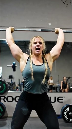 American Fitness Woman Shows Pure Power in Overhead Deadlift 🔥