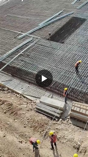 This is a raft foundation. And it’s never chosen by accident. Raft foundations are used when buildings are heavy, soil conditions are weak or variable, and loads must be distributed across a… | Milos Markovic