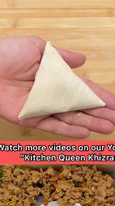 624K views · 4.2K reactions | How to fold a perfect Samosa. Subscribe my YouTube channel “Kitchen Queen Khizran Ahmed” to get all my recipes. Channel Link: https://youtube.com/shorts/r9REUcYbek0?feature=shared. #khizranahmedrecipes #kitchenqueenkhizranahmed #RamadanRecipes #ramadan #dubaibloggers #viralvideo #samosa #iftar | Kitchen Queen Khizran Ahmed | Facebook