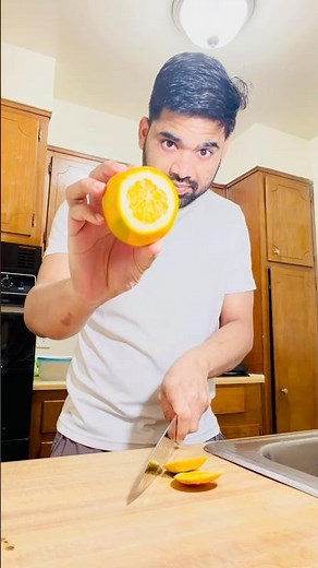 How to Cut an Orange (The Best Way)