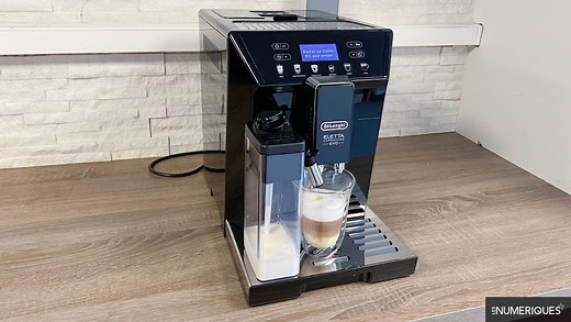 Test Cafetière avec broyeur Delonghi Eletta Cappuccino Evo : le milieu de gamme qui se la joue premium