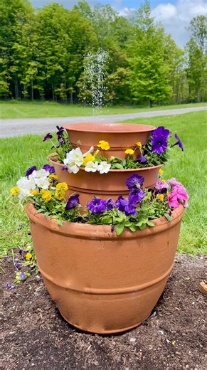 8.9M views · 92K reactions | The viral water fountain planter!⛲️ We had to give this a try! This #garden #hack is so simple you have to try it for your #patio or #outdoors space! | Leon & LaCongo | Facebook