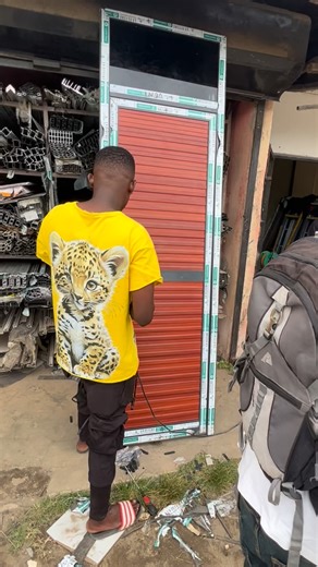 Njoo upate milango ya aluminium kwa garama nafuu sana Tsh= 280000 TUPIGIE NO..0788292421, | aluminium &glass work