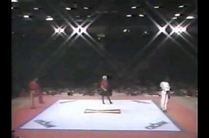 This is a clip of Martial Arts Legend Billy Blanks fightin' in the 1986 Liberty Karate Classic Tournament in New York City New York 🥋. Also Billy Blanks has a background in Taekwondo 🥋. #BillyBlanks #Taekwando #Karate #MartialArts | Ogechi Aghaji