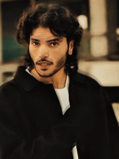 “Main bolta kam hoon… is liye asar zyada hota hai. 👑🔥”#silentkingslowmo #Pakistan #viralvideo #foryoupage #acting