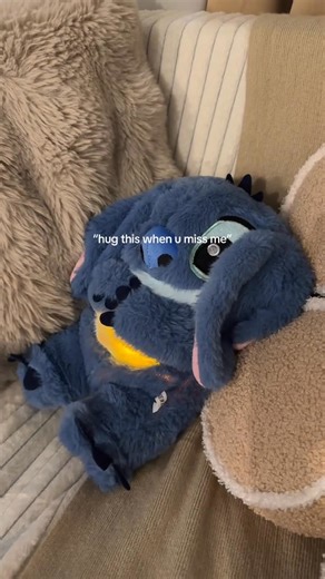 🌙💙 Meet Your Nighttime Buddy! 💫 This adorable breathing & glowing Stitch plush isn’t just a toy — it’s a sleep companion. ✨ It breathes gently, glows softly, and plays soothing music to help kids fall asleep feeling calm and safe. Cuddly, comforting, and full of love — the perfect bedtime buddy. 💖 #SleepBetter #SoothingToy #BedtimeBuddy #StitchLover #SomniPal #CuddleCompanion #HealingPlush | Somnipalstore