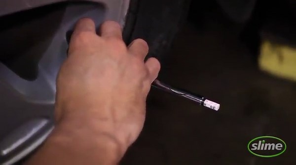 Slime 20049 Tire Pressure Gauge, Large Face Dial Analogue Gauge, 5-60 PSI