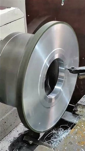 Lathe Machining: Achieving Micro-Precision in Metal