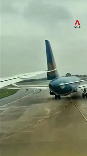 Two Vietnam Airlines planes collide on runway in Hanoi