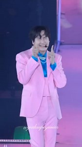250809 SMT Tokyo KyuHyun update. 😭😭😭 Vid chất lượng thấp nma Cho KyuHyun chất lượng cao 😭😭😭😭 Cre: on vid | KyuHyunVN (Jo KyuHyun Vietnamese fansite)