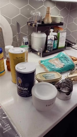 Holiday baking but make it iconic ❤️✨ Made homemade chocolate chip cookies using the special edition KitchenAid Holiday Collection—the red glittery finish with the glass bowl is everything. Celebrating (I believe!) KitchenAid’s 90th anniversary while mixing up magic 🥂 Used my Le Creuset scooper for perfectly even dough balls (super easy), chilled the dough for an hour, then baked to perfection 🍪 Next time: festive cookie cutters… but this was TOO fun not to share. #HolidayBaking #KitchenAid #H