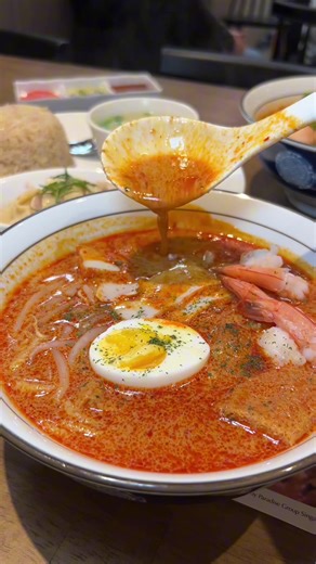 Limited-Time Laksa and Hainanese Chicken Rice in OC