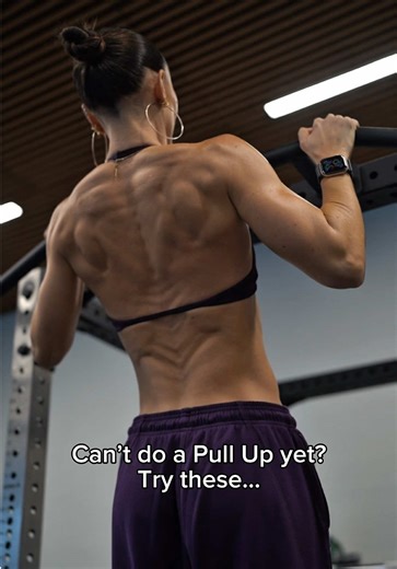 Want your 1st pull up? Try these beginner friendly progressions 💪🏼💜 Outfit: @Oner Active New BlackBerry Purple Raw Lounge Joggers and EnhanceLift Halter - Launching on Tuesday 27th Jan 💜 C0de: HAYLEY to save 🙏🏼 #pullups #pullup #backday #backworkout #strengthtrainingforwomen