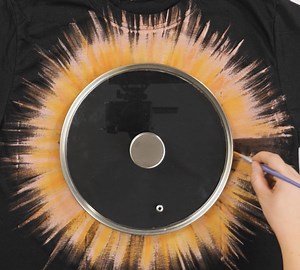 65K views · 877 reactions | DIY Bleach Effects That Make Clothes Pop | 5-Minute MAGIC | Facebook