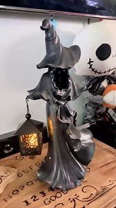 Witch Hell Messenger Ghost with Lantern, Cracker Barrel Ghost Sculpture Halloween Resin Statue for Home Room Desk Garden Yard Outdoor Decor