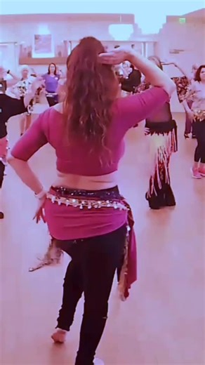 Belly Motions with Portia! on Instagram: "A Moment I’ll Never Forget… 💛 Several weeks ago, I had the honor of teaching a private belly dance workshop at The Villages, a beautiful retirement community just north of Orlando, FL. From the moment I arrived, I was welcomed with the warmest smiles, the utmost respect, and a level of pure, infectious enthusiasm that filled the room before the music even began. 🎶✨ We danced. We laughed. We shared stories. And to top it off—we indulged in the most deli