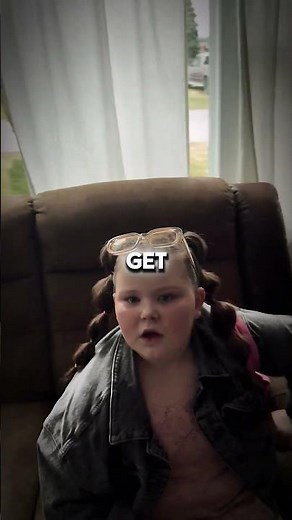 Spoiled Girl stole her Mom's car and crashed it... #spoiled #ungrateful #genz #ipadkids