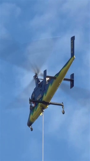 This Helicopter Can Lift More Than It Weighs