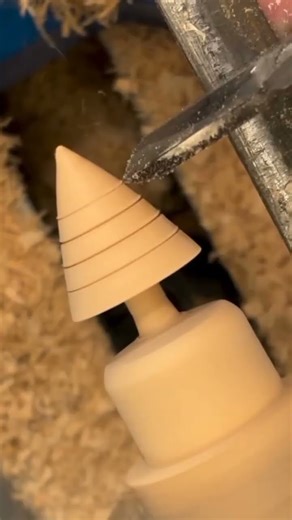 making a Christmas tree from wood using a machine #shorts